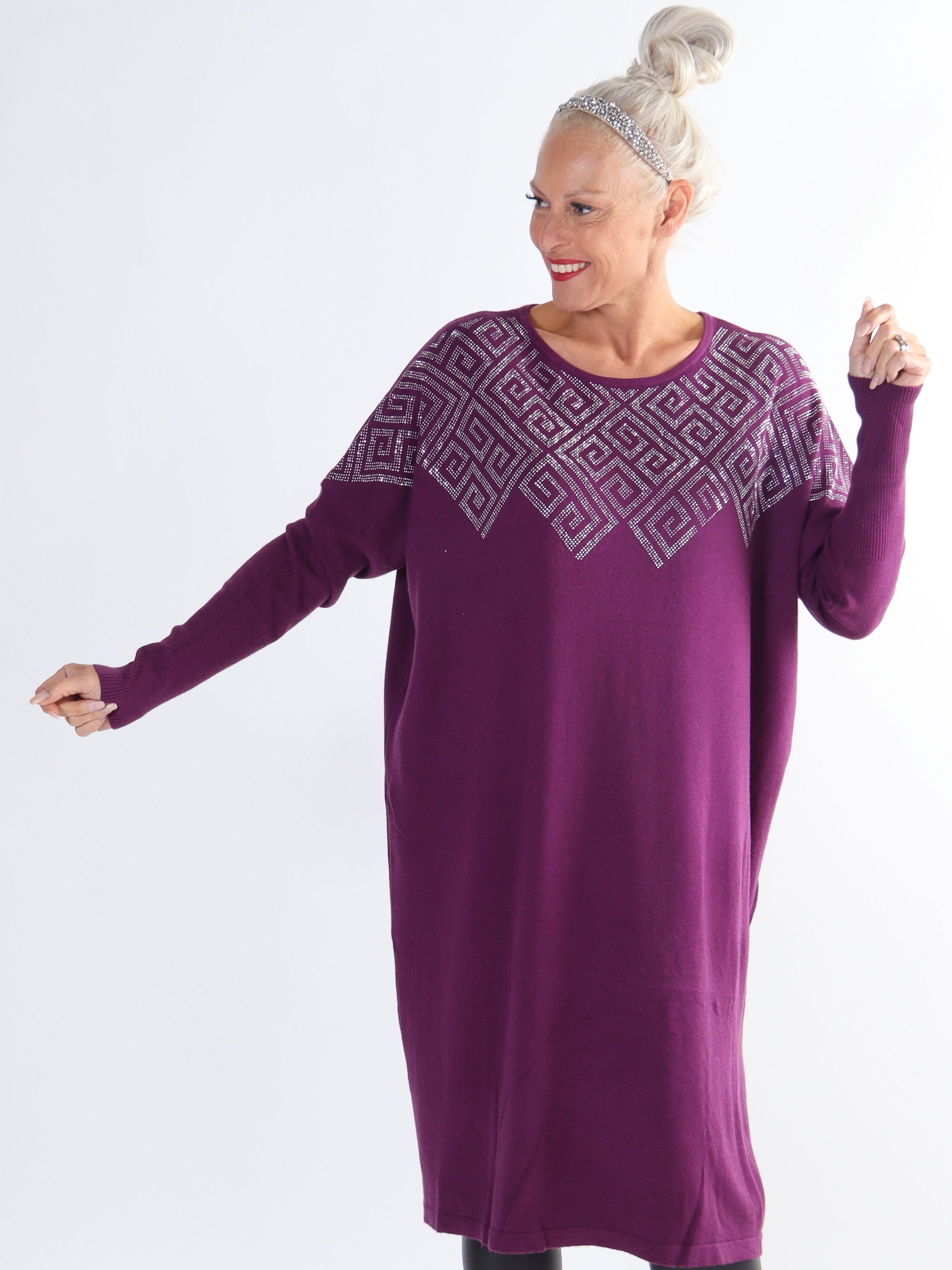 Luna - Mjuk stickad plus size klänning med strass